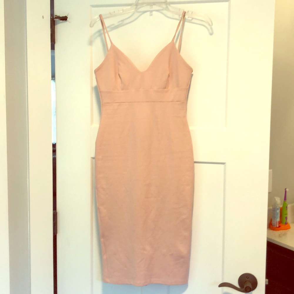 Lulus Light Pink Midi Dress (EUC) — S